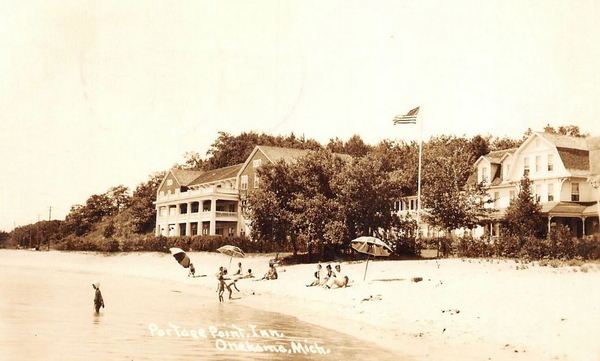 Portage Point Resort (Portage Point Inn) - Vintage Postcard